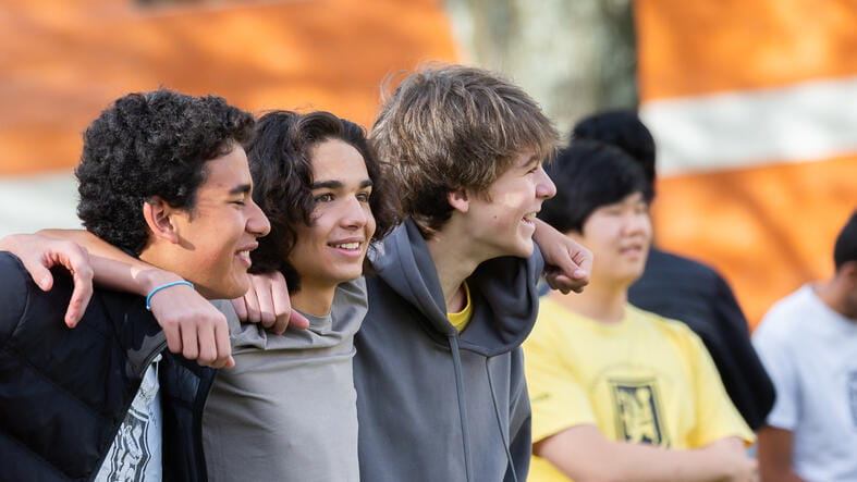 Greengates School Mexico | Nord Anglia - Feature Cards Pattern